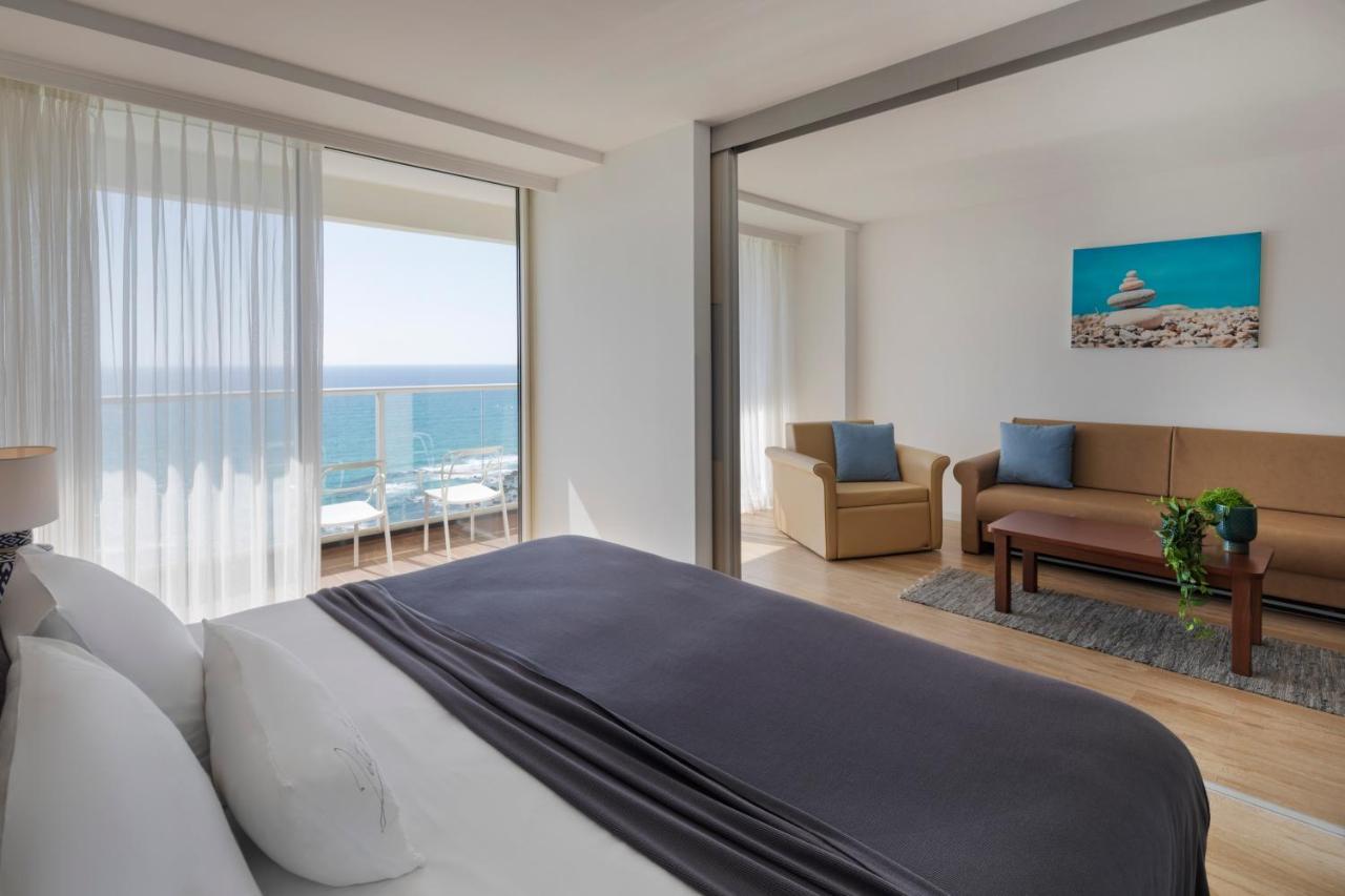 Ramada Resort Hadera Beach Buitenkant foto