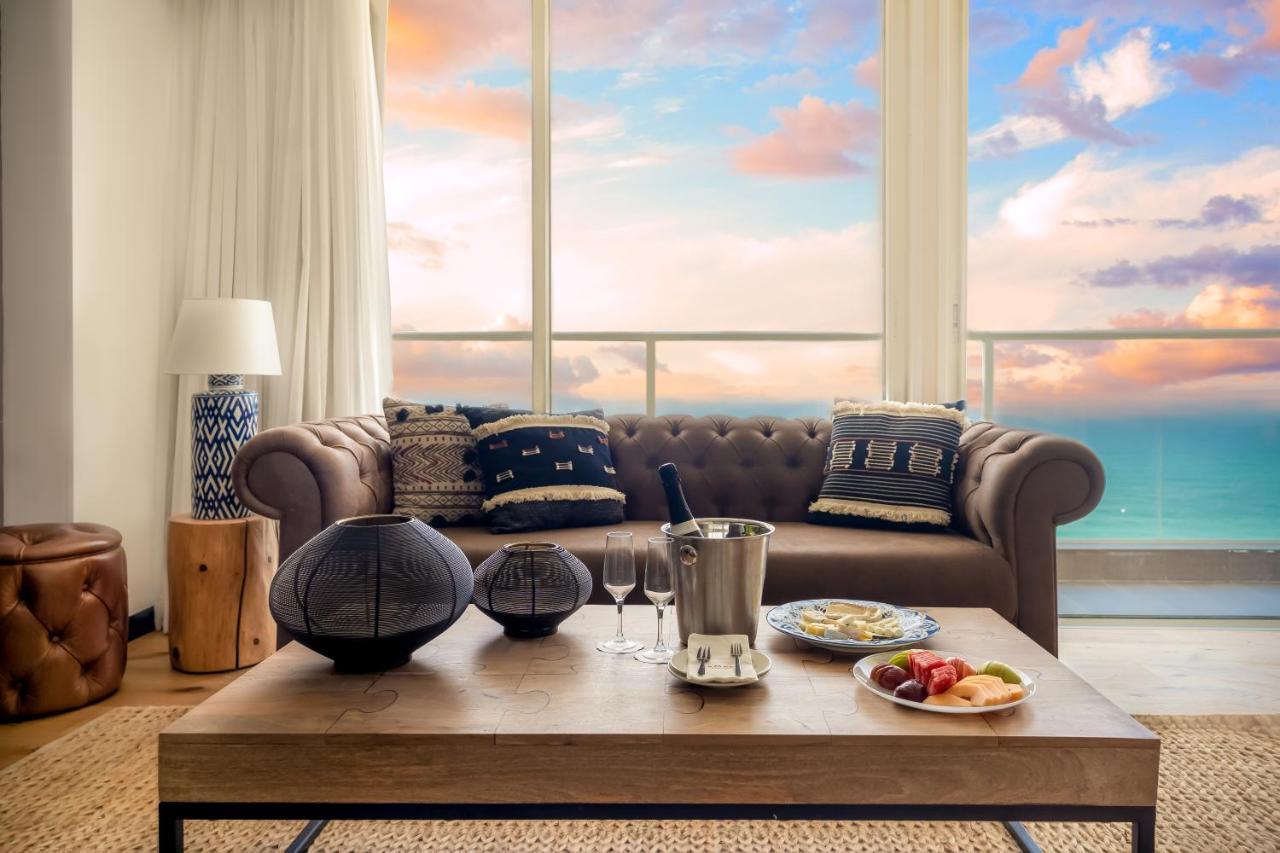 Ramada Resort Hadera Beach Buitenkant foto