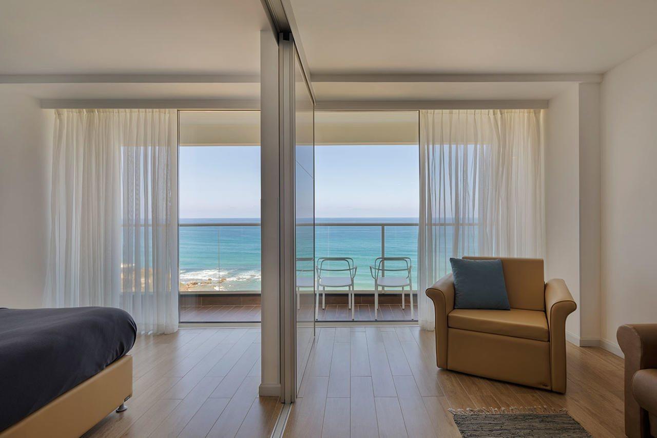 Ramada Resort Hadera Beach Buitenkant foto
