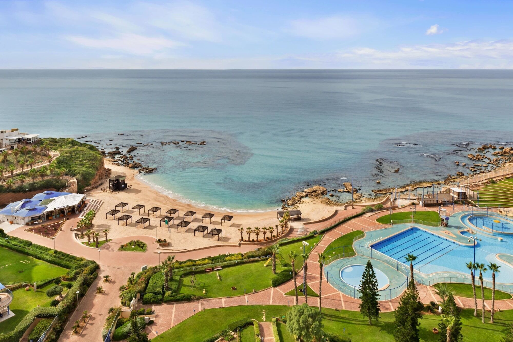 Ramada Resort Hadera Beach Buitenkant foto